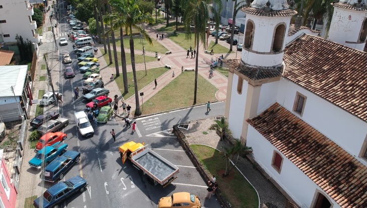 Antigomobilismo atrai famílias em Campo Belo - foto 9